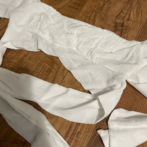 SHEIN white puff sleeved wrap crop top - Picture 11 of 13